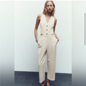 NWT ZARA JUMPSUIT. Size S chic and effortless piece easy to dress up or down